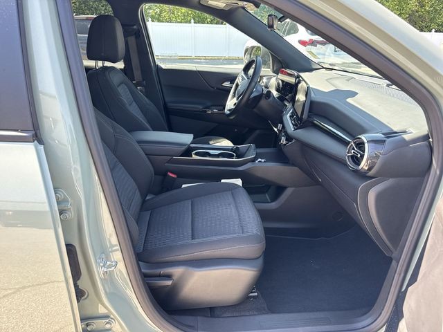 Chevrolet Equinox Vehicle Full-screen Gallery Image 30