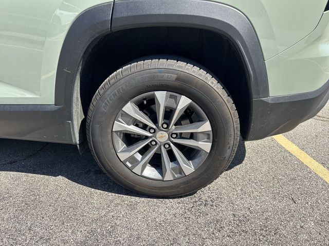 Chevrolet Equinox Vehicle Full-screen Gallery Image 35
