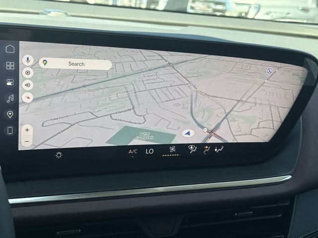 Buick Envision Vehicle Full-screen Gallery Image 18