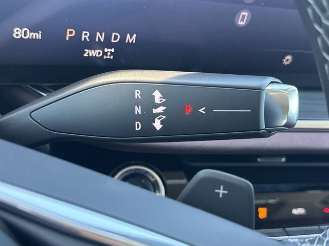 Buick Envision Vehicle Full-screen Gallery Image 20