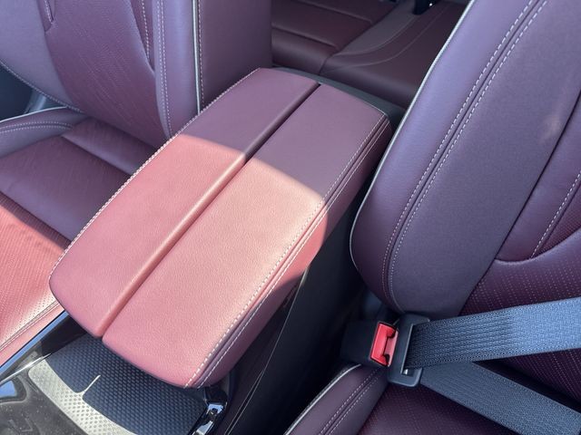 Buick Envision Vehicle Full-screen Gallery Image 21