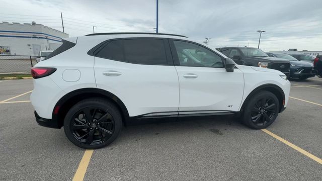 Buick Envision Vehicle Full-screen Gallery Image 09