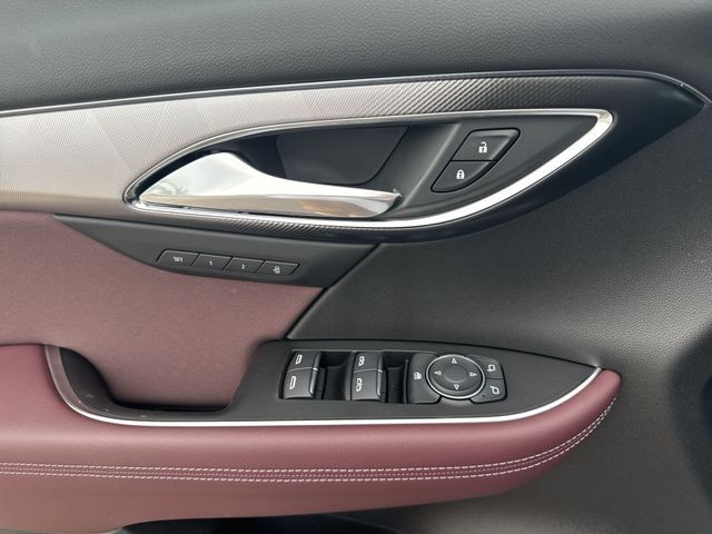 Buick Envision Vehicle Full-screen Gallery Image 13