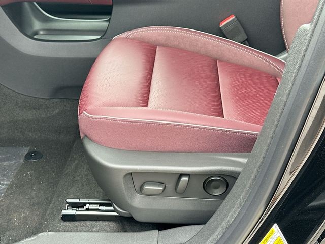 Buick Envision Vehicle Full-screen Gallery Image 20