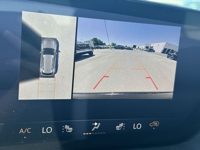 Buick Envision Vehicle Full-screen Gallery Image 17
