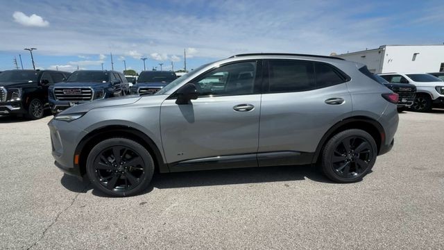 Buick Envision Vehicle Full-screen Gallery Image 05