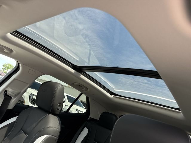 Buick Envision Vehicle Full-screen Gallery Image 22
