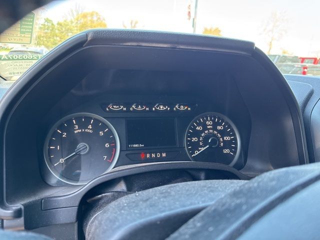 Ford F-150 Vehicle Full-screen Gallery Image 14