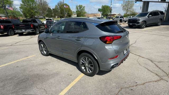 Buick Encore GX Vehicle Full-screen Gallery Image 06