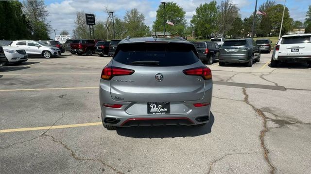 Buick Encore GX Vehicle Full-screen Gallery Image 07