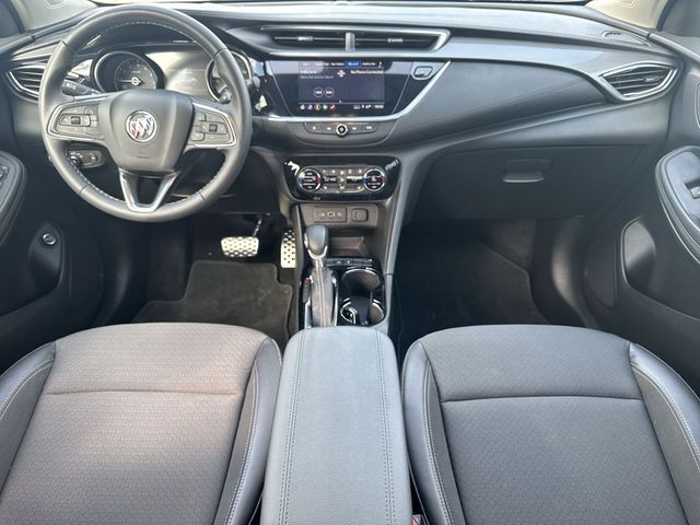 Buick Encore GX Vehicle Full-screen Gallery Image 19