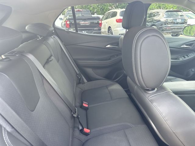 Buick Encore GX Vehicle Full-screen Gallery Image 25