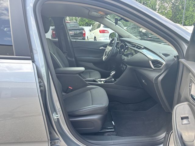 Buick Encore GX Vehicle Full-screen Gallery Image 26