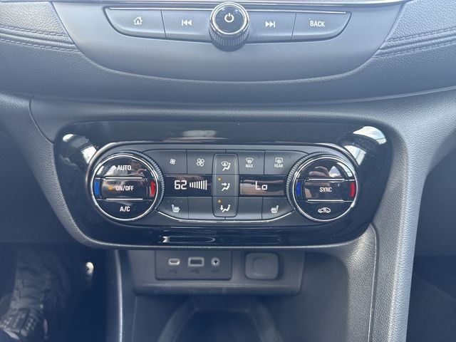 Buick Encore GX Vehicle Full-screen Gallery Image 33