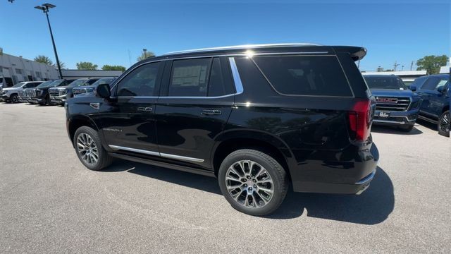 GMC Yukon Vehicle Full-screen Gallery Image 06