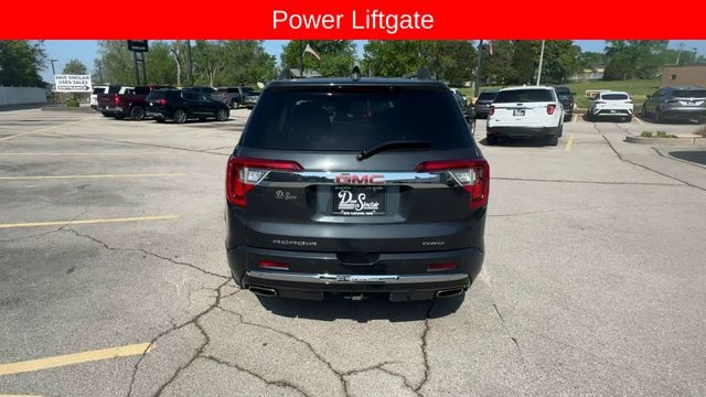 GMC Acadia Vehicle Full-screen Gallery Image 09