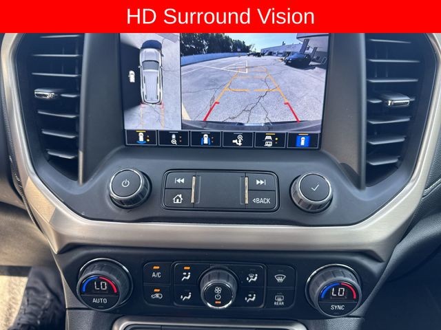 GMC Acadia Vehicle Full-screen Gallery Image 19