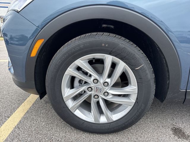Buick Envista Vehicle Full-screen Gallery Image 10