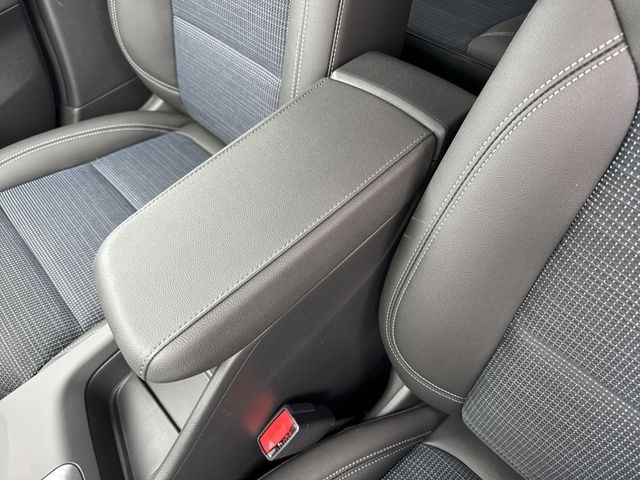 Buick Envista Vehicle Full-screen Gallery Image 20