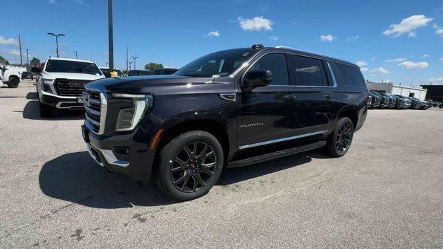GMC Yukon XL Vehicle Full-screen Gallery Image 04