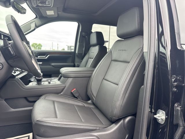 GMC Sierra 1500 Vehicle Full-screen Gallery Image 11