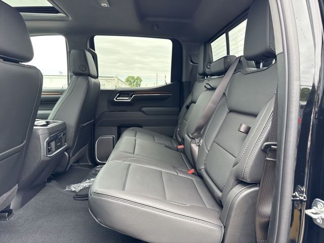 GMC Sierra 1500 Vehicle Full-screen Gallery Image 23