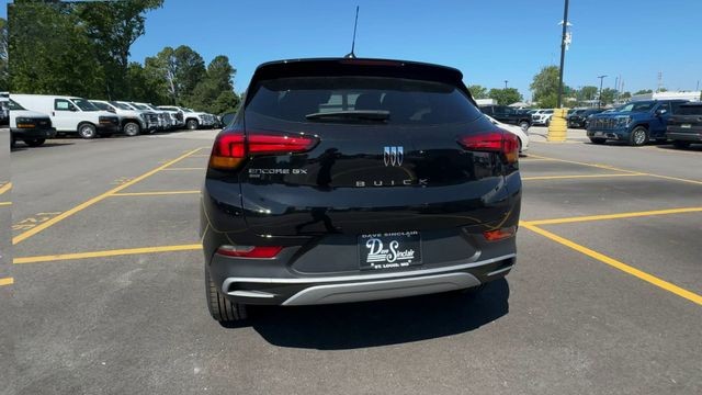 Buick Encore GX Vehicle Full-screen Gallery Image 07