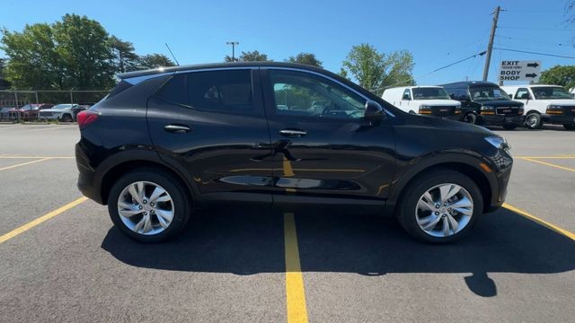 Buick Encore GX Vehicle Full-screen Gallery Image 09