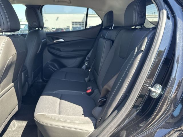 Buick Encore GX Vehicle Full-screen Gallery Image 21