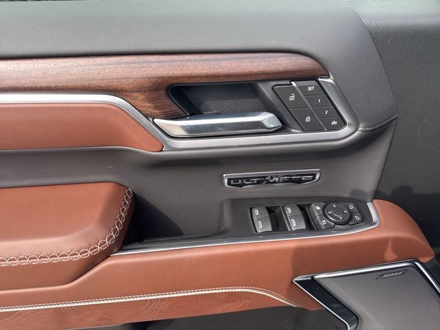 GMC Sierra 1500 Vehicle Full-screen Gallery Image 13