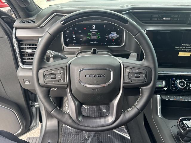 GMC Sierra 1500 Vehicle Full-screen Gallery Image 14