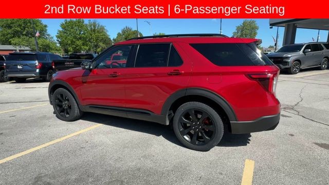 Ford Explorer Vehicle Full-screen Gallery Image 07