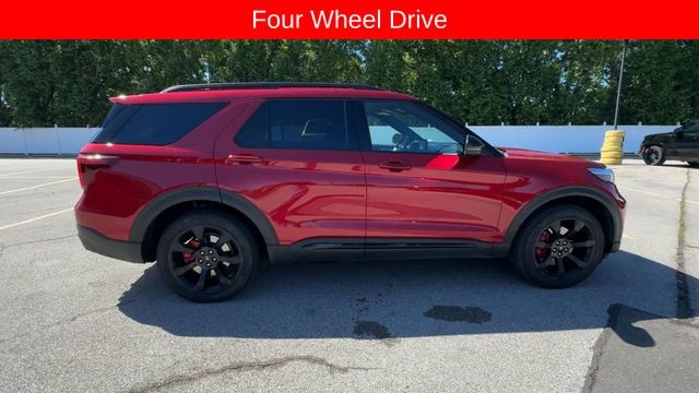 Ford Explorer Vehicle Full-screen Gallery Image 11