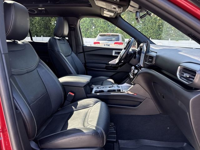 Ford Explorer Vehicle Full-screen Gallery Image 33