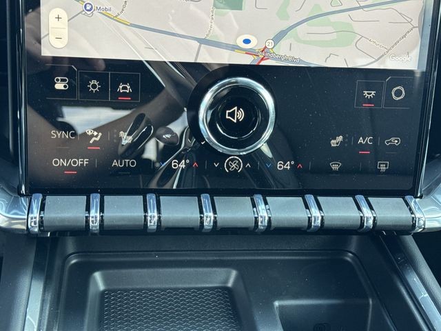 GMC Acadia Vehicle Full-screen Gallery Image 19