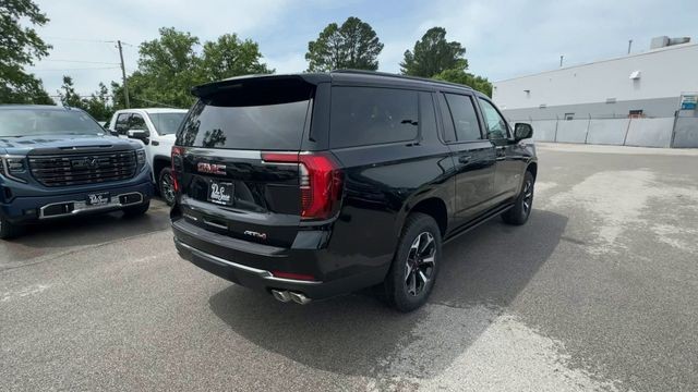 GMC Yukon XL Vehicle Full-screen Gallery Image 08