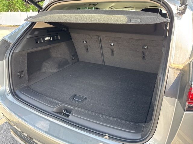 Buick Envision Vehicle Full-screen Gallery Image 06