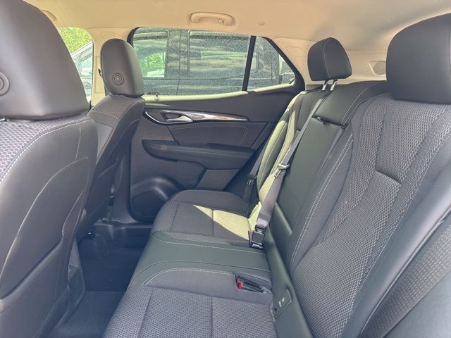 Buick Envision Vehicle Full-screen Gallery Image 07