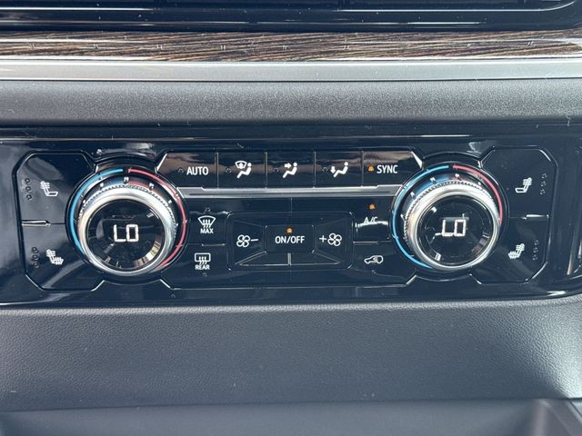 GMC Sierra 1500 Vehicle Full-screen Gallery Image 19