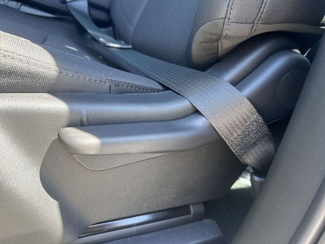 GMC Sierra 1500 Vehicle Full-screen Gallery Image 12