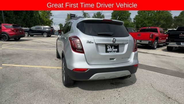 Buick Encore Vehicle Full-screen Gallery Image 09