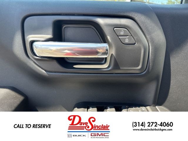 GMC Sierra 1500 Vehicle Full-screen Gallery Image 13