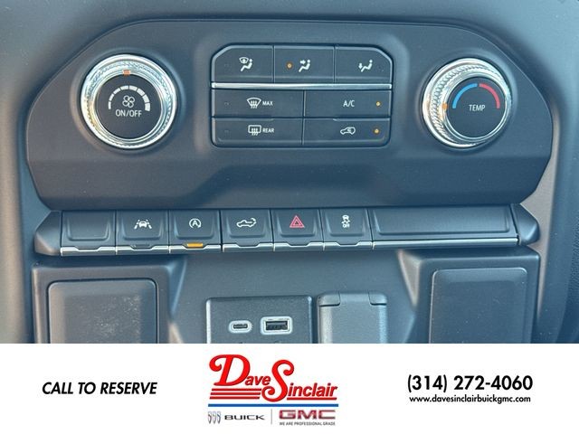 GMC Sierra 1500 Vehicle Full-screen Gallery Image 18
