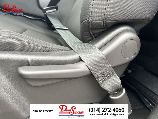 GMC Sierra 1500 Vehicle Full-screen Gallery Image 12