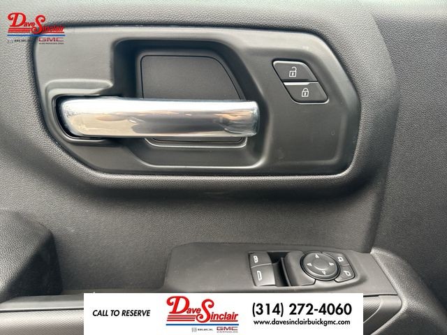 GMC Sierra 1500 Vehicle Full-screen Gallery Image 13
