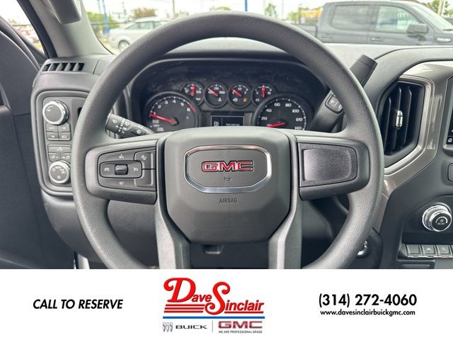GMC Sierra 1500 Vehicle Full-screen Gallery Image 14