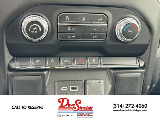 GMC Sierra 1500 Vehicle Full-screen Gallery Image 18