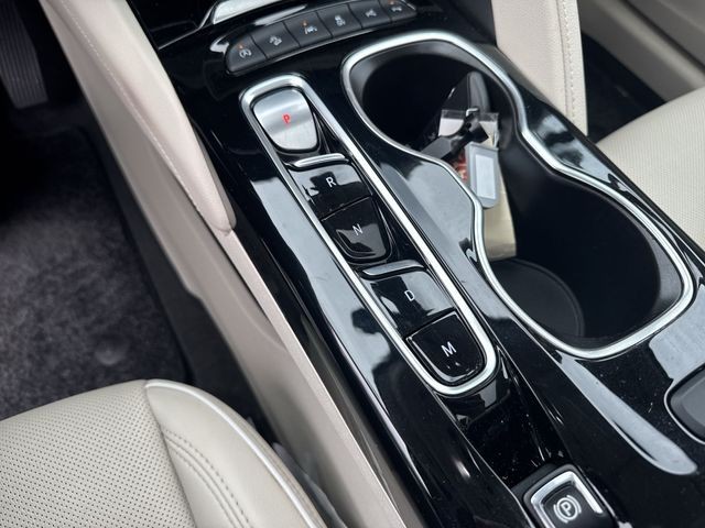 Buick Envision Vehicle Full-screen Gallery Image 20