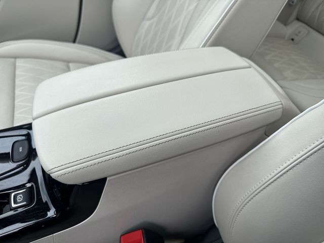 Buick Envision Vehicle Full-screen Gallery Image 21