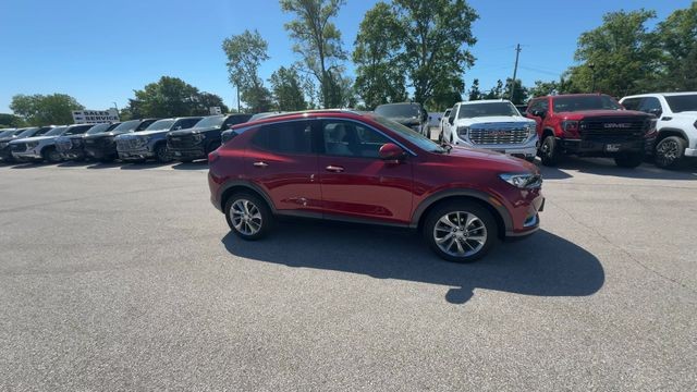 Buick Encore GX Vehicle Full-screen Gallery Image 09